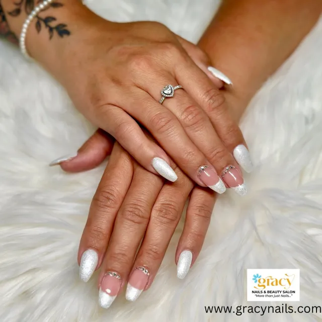 Silver glitter nails